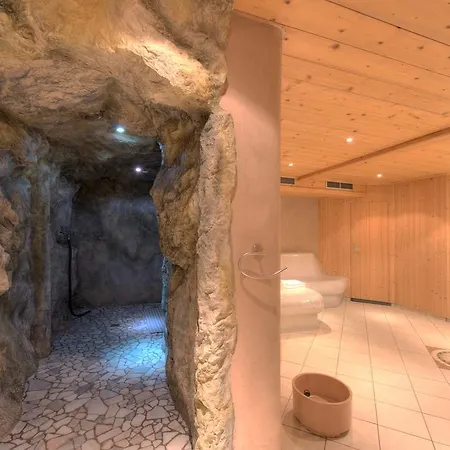 Troschana Hotel 4*